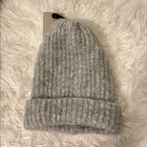 Zara Grey Beanie/Hat